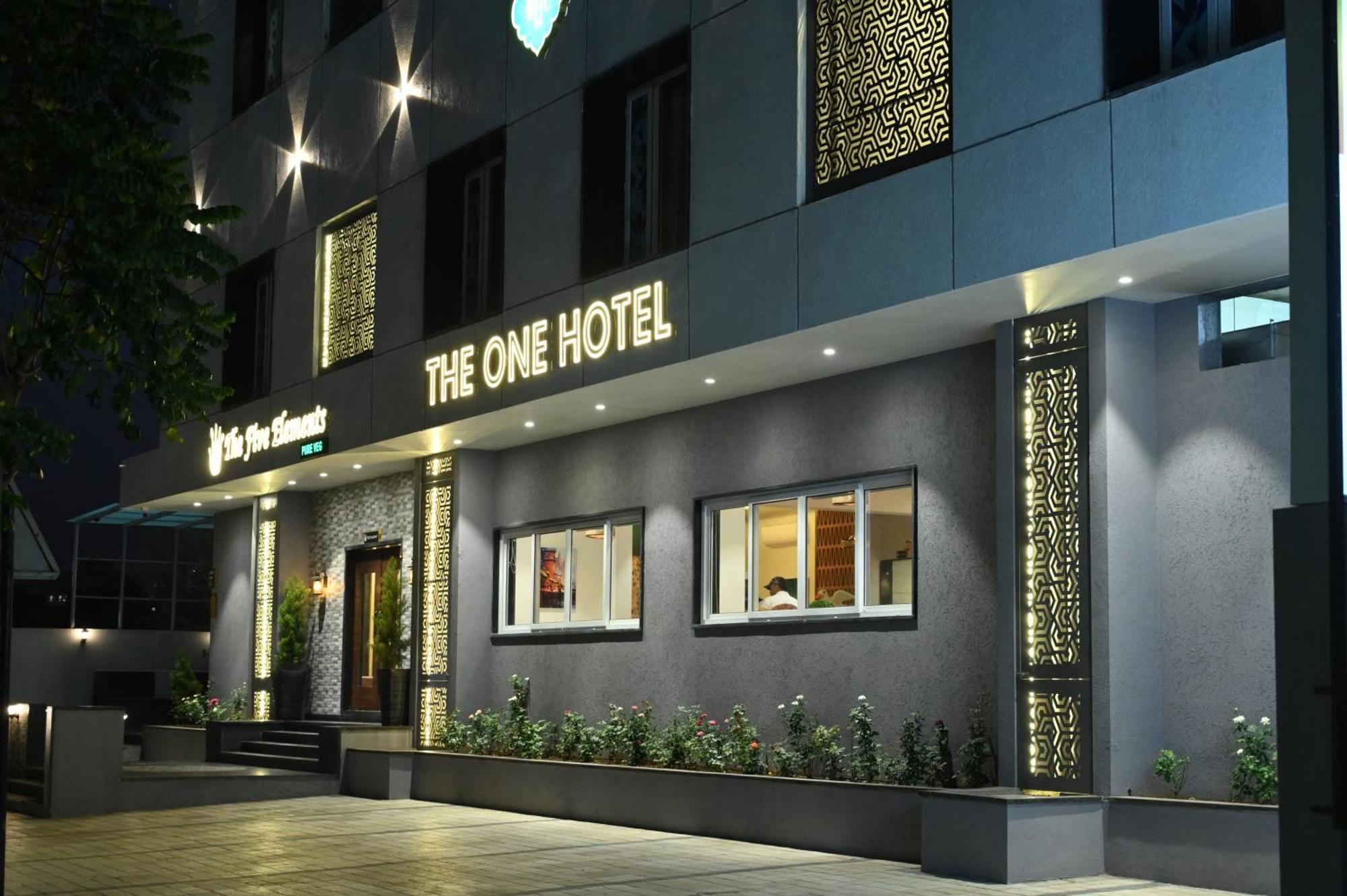 The One Hotel Nāsik Eksteriør bilde
